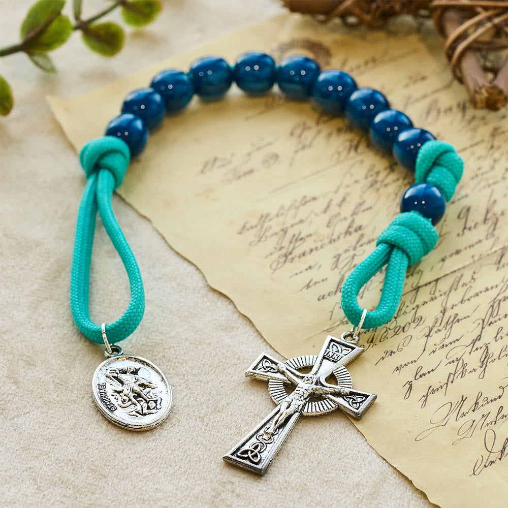 Christianartworkshop Rosenkranz mit marineblauen Perlen und türkisfarbener Kordel, verziert mit dem Heiligen Michael - image 3