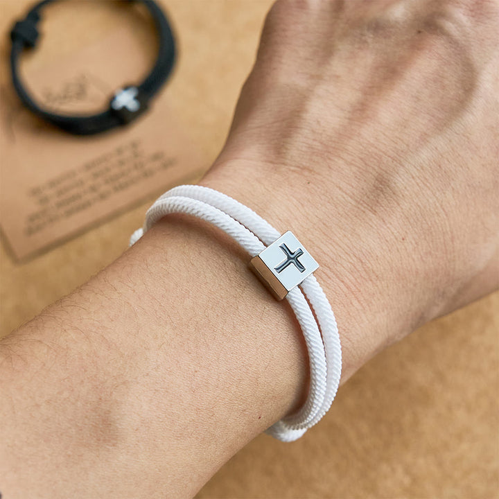 Christianartworkshop Milano Seilkreuz-Armband mit Geschenkkarte: Ein liebevoller Segen für Taufe und besondere Anlässe - image 2