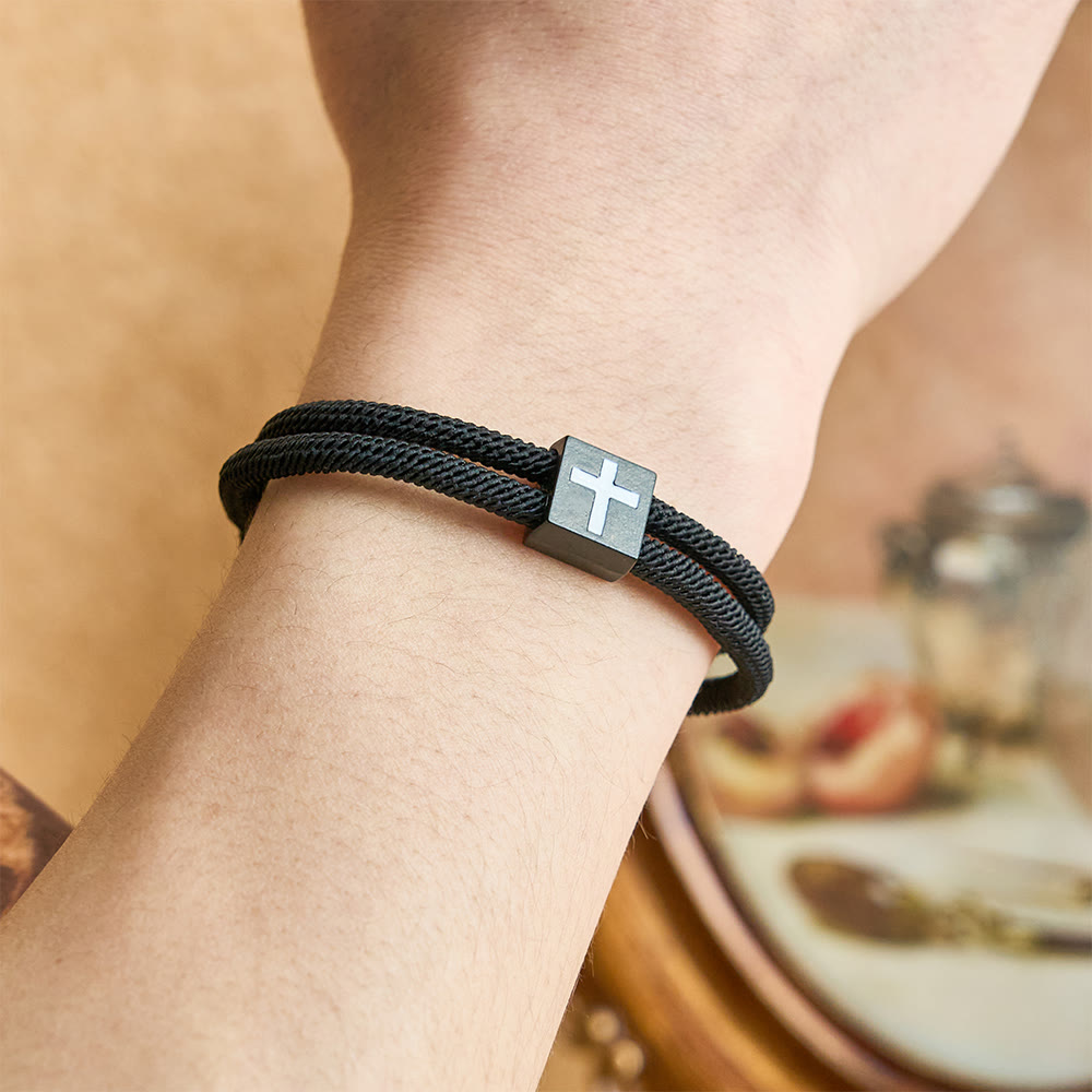 Christianartworkshop Milano Seilkreuz-Armband mit Geschenkkarte: Ein liebevoller Segen für Taufe und besondere Anlässe - image 3