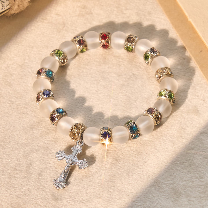 Christianartworkshop Armband mit mattiertem grünem Achat und weißem Glas in Kreuzform: Sanftes Vertrauen in leuchtender Textur - Weiß - image 13