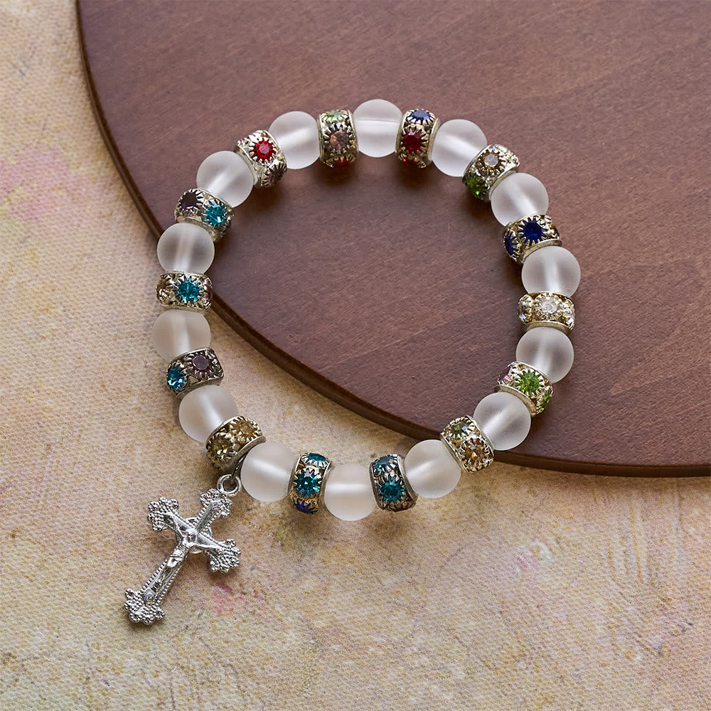 Christianartworkshop Armband mit mattiertem grünem Achat und weißem Glas in Kreuzform: Sanftes Vertrauen in leuchtender Textur - image 11