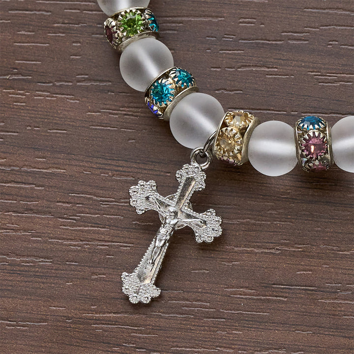 Christianartworkshop Armband mit mattiertem grünem Achat und weißem Glas in Kreuzform: Sanftes Vertrauen in leuchtender Textur - image 18