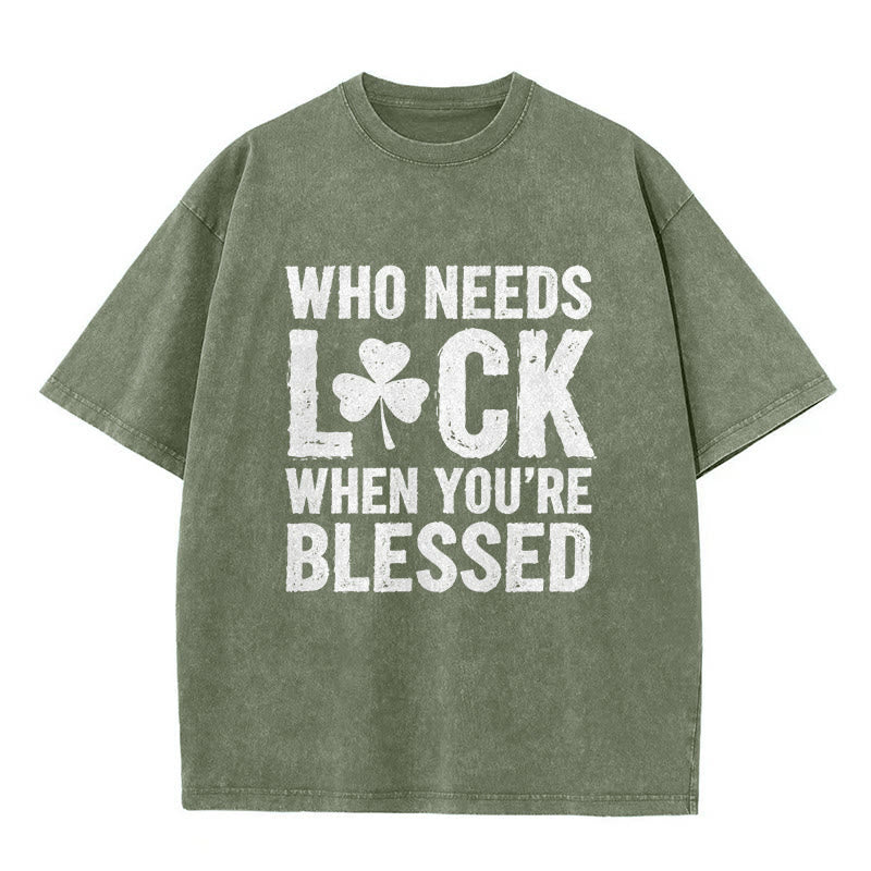 Christianartworkshop Wer braucht schon Glück, wenn man gesegnet ist? Shamrock Unisex-T-Shirt (vorgewaschen) - Armeegrün - 5XL - image 9