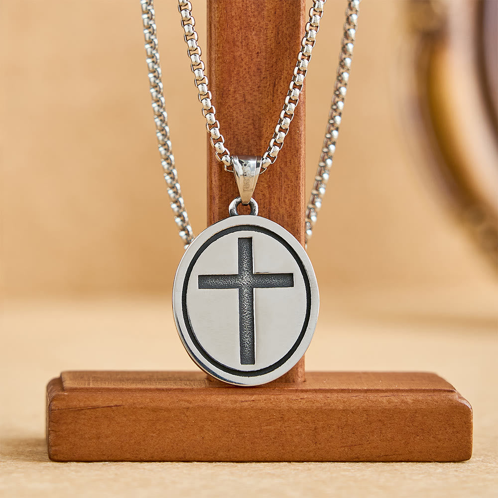 Christianartworkshop Ovale Medaillon-Halskette „St. Christopher beschütze uns“: Verkörpere seinen Schutz für Reisende. - image 2