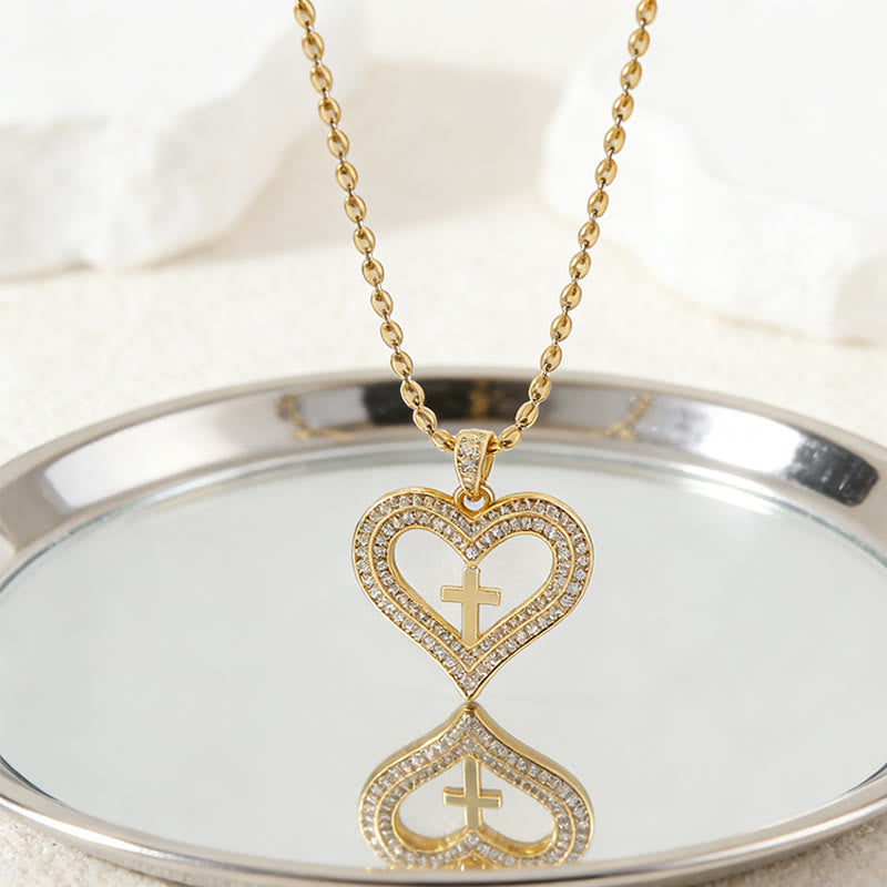 Christianartworkshop Goldene Herz- und Kreuz-Anhänger-Halskette mit Glitzer: Verkörpere seine heilige Liebe - image 3