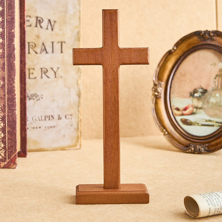 Christianartworkshop Stehendes Kreuz aus Massivholz als Tischdekoration: Verkörpere seine stille Stärke - image 2