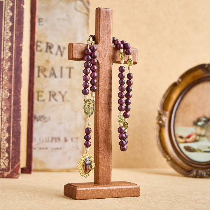 Christianartworkshop Stehendes Kreuz aus Massivholz als Tischdekoration: Verkörpere seine stille Stärke - image 1