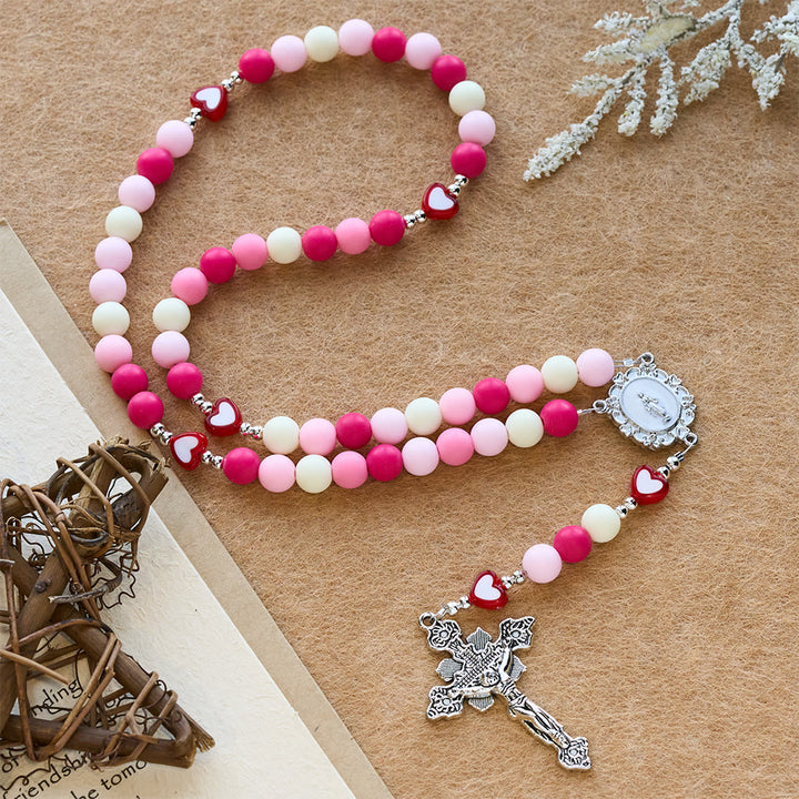 Christianartworkshop Rosa Rosenkranz mit Kreuz der Muttergottes und Herzverzierungen: Verkörperung heiliger Liebe und sanfter Andacht - Unsere Liebe Frau und das Kruzifix - image 0
