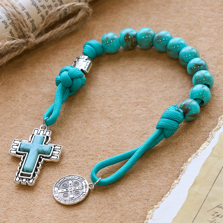 Christianartworkshop Rosenkranz aus türkisfarbenen Acrylperlen mit St.-Benedikt-Medaille und eingelegtem Kreuz - image 4