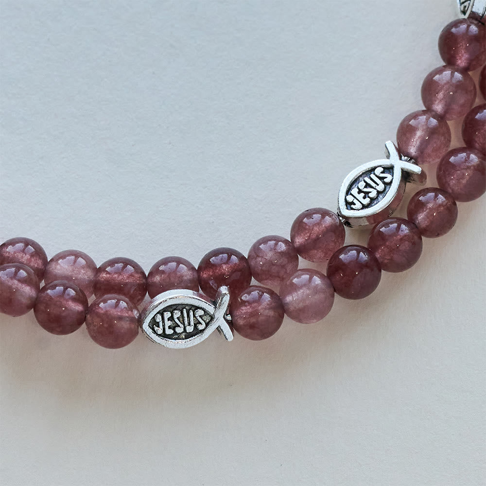 Christianartworkshop Erdbeerquarz-Armband mit Kruzifix und Ichthys-Anhänger - image 5