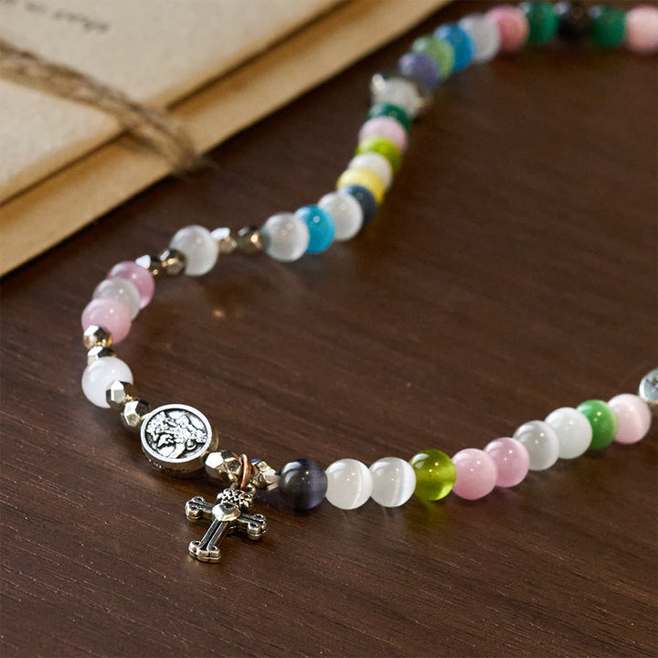Christianartworkshop Mehrfarbiges Katzenaugen-Perlenarmband (Halskette für Kinder) mit „Ich liebe Jesus“- und Erzengel-Medaillen - image 5