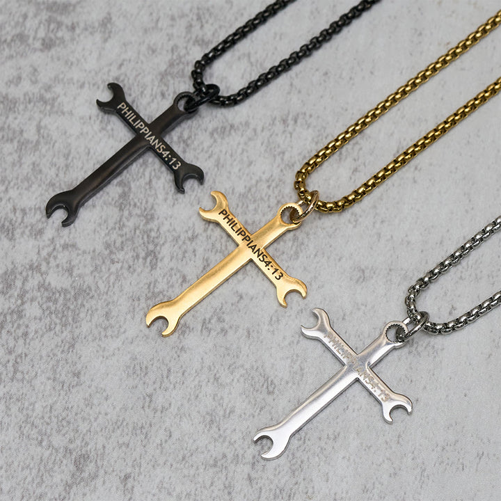 Minimalistische dreifarbige Schraubenschlüssel-Kreuz-Halskette von Christianartworkshop mit Bibelvers „Glaube & Stärke“ - image 1