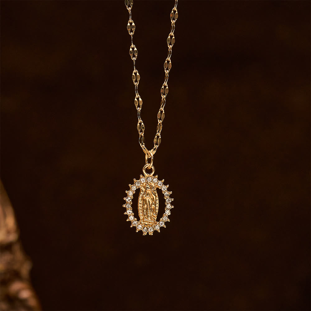 Christianartworkshop Ovale Marienkette mit Zirkonia-Fassung: Verkörpere ihre zarte Anmut - image 5
