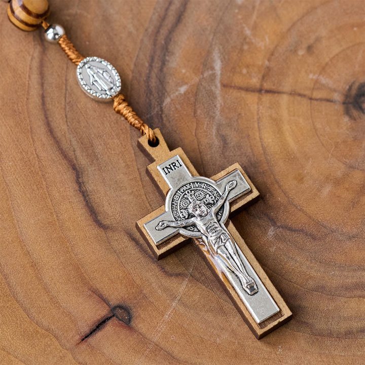 Handgefertigter Rosenkranz aus Naturholz mit Benediktkreuz - image 5