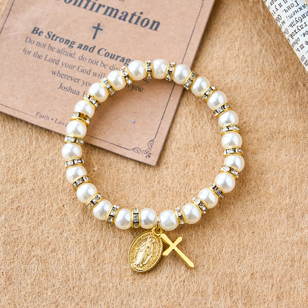 Modernes Perlenarmband von Christianartworkshop mit goldener Wundermedaille und Segenskarte: Opulente Kommunion - image 3
