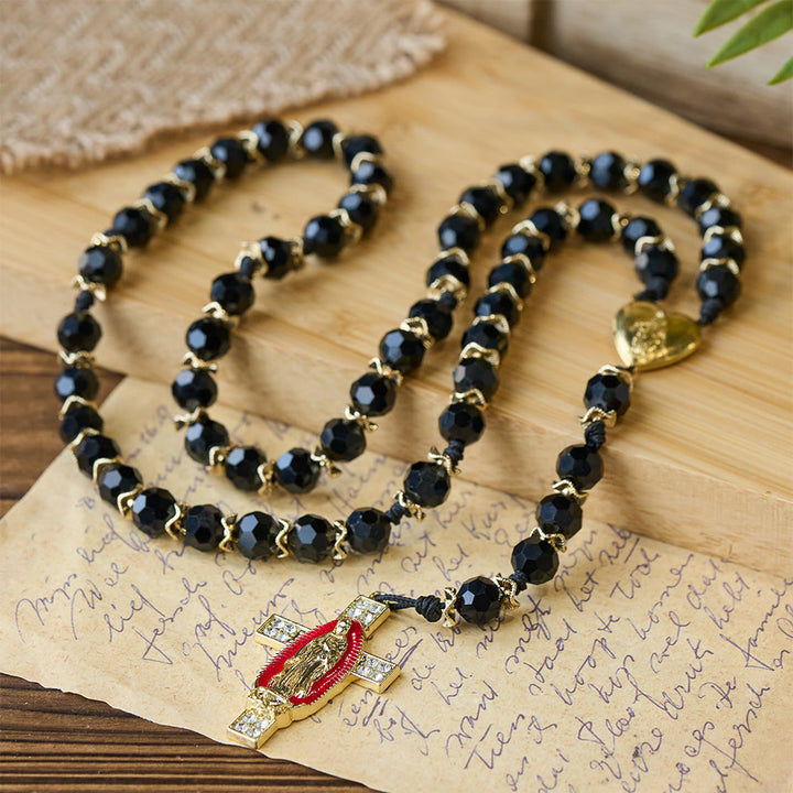 Christianartworkshop Eleganter Rosenkranz aus schwarzem Facettenglas mit rotem Emaille-Kreuz der Jungfrau Maria - image 3