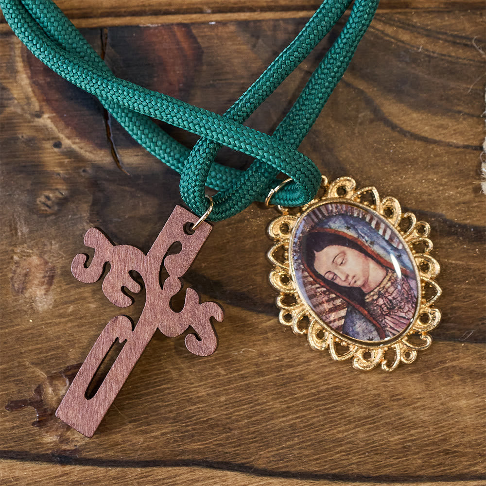 Christianartworkshop Tragbarer Rosenkranz aus rosa Quarz und rotem Achat mit Marienanhänger - image 6