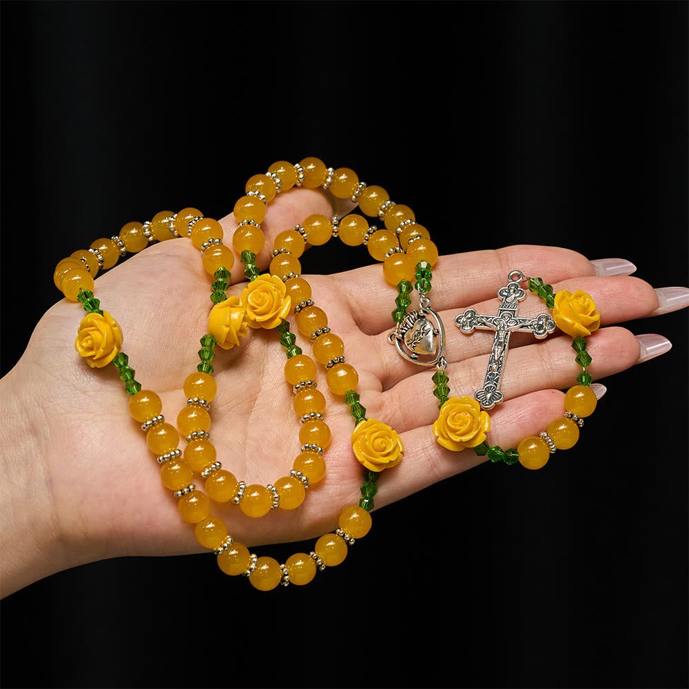 Christianartworkshop Osterrosenkranz „Garten des Glaubens“ aus gelber Jade und Rosenperlen mit zartem Kreuz - image 1