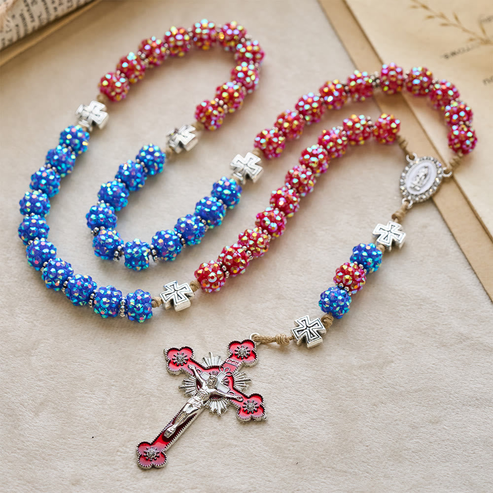 Christianartworkshop Roter und blauer, funkelnder Diamantperlen-Rosenkranz mit Malteserkreuz-Akzenten - Unsere Liebe Frau und das Kreuz - image 0