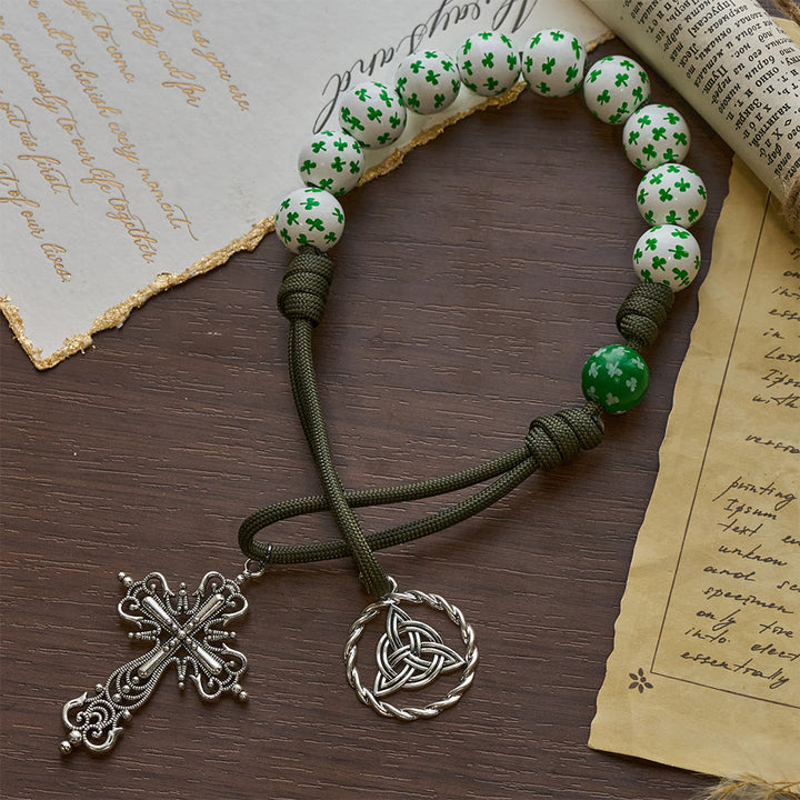 Christianartworkshop Irischer Segen, Glücksrosenkranz für die Hosentasche mit ewigem Knoten, grüne und weiße Holzperlen - image 5