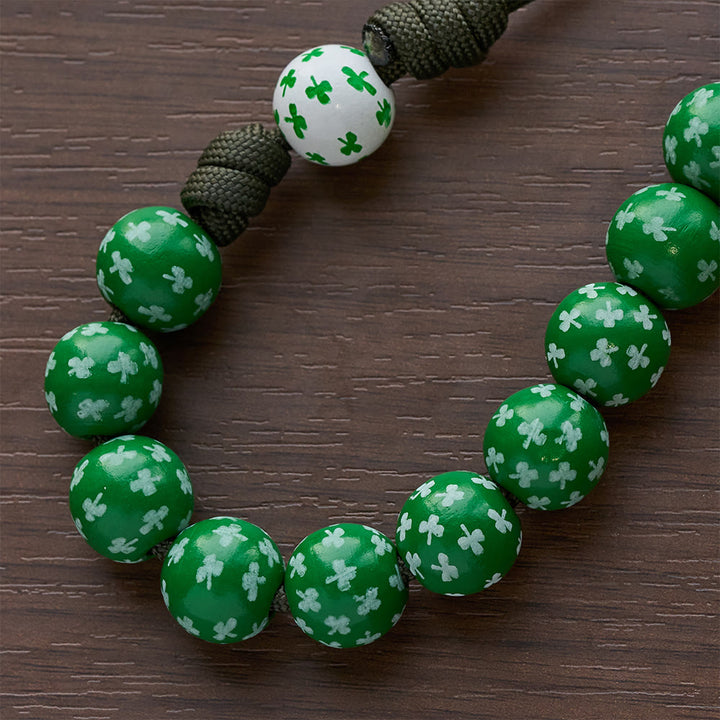Christianartworkshop Irischer Segen, Glücksrosenkranz für die Hosentasche mit ewigem Knoten, grüne und weiße Holzperlen - image 12