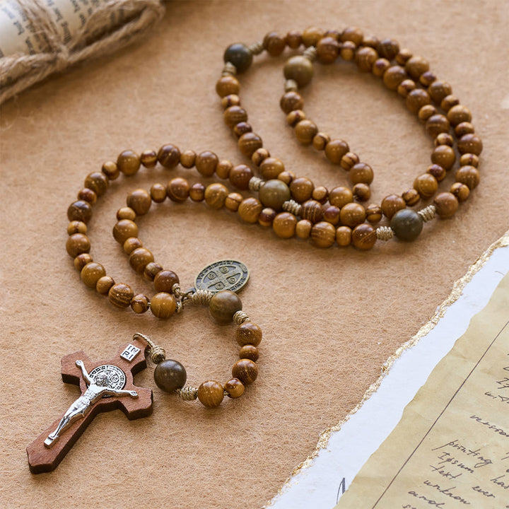 Christianartworkshop Traditioneller Rosenkranz aus Naturholz: Mischung aus gelbem Sandelholz, grünem Sandelholz und Kiefernholz - Sandelholz & Grünes Sandelholz & Kiefer - image 0