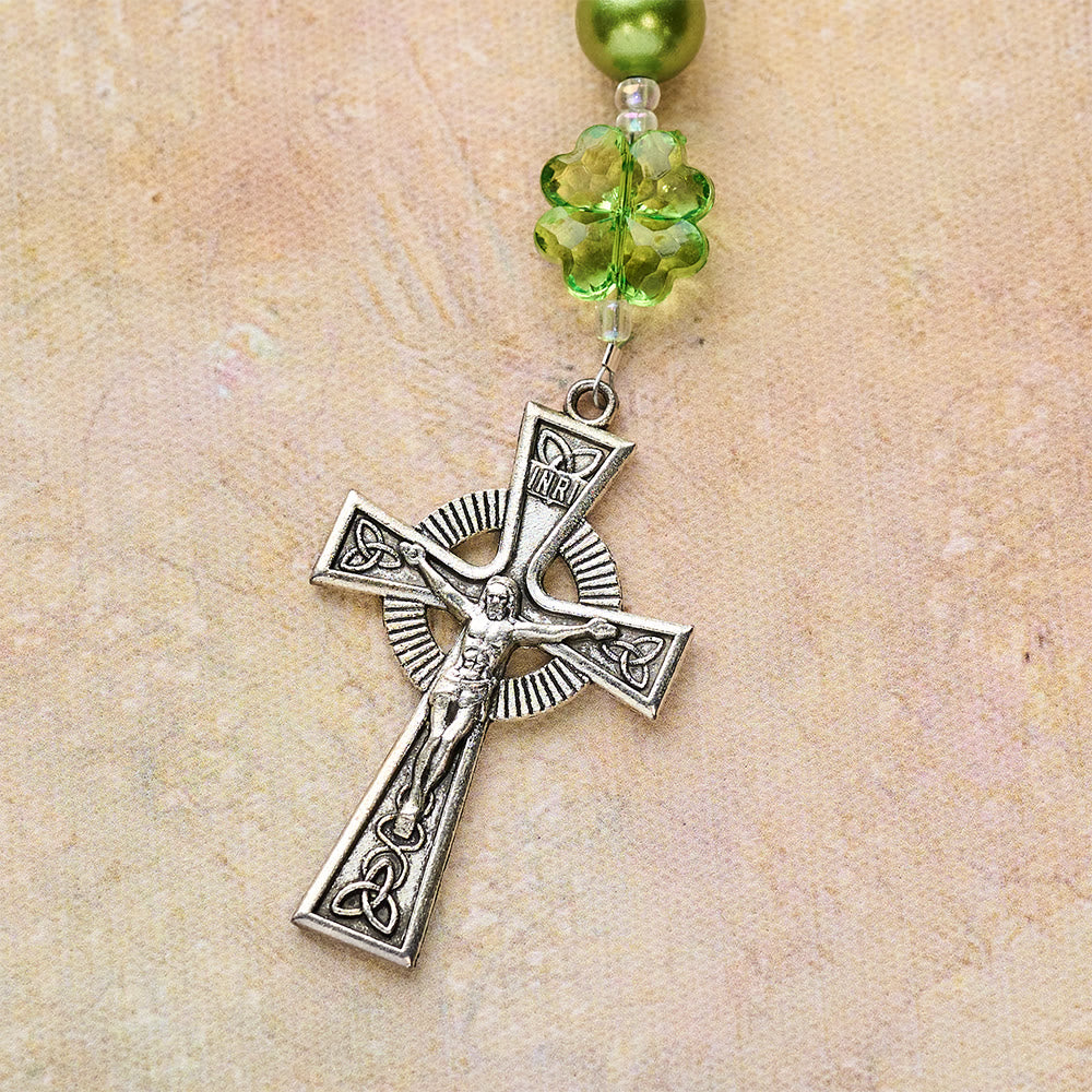 Christianartworkshop Rosenkranz „Glücksglaube“ in Grün mit Farbverlauf, verziert mit Herz Jesu und keltischem Kreuz - image 9