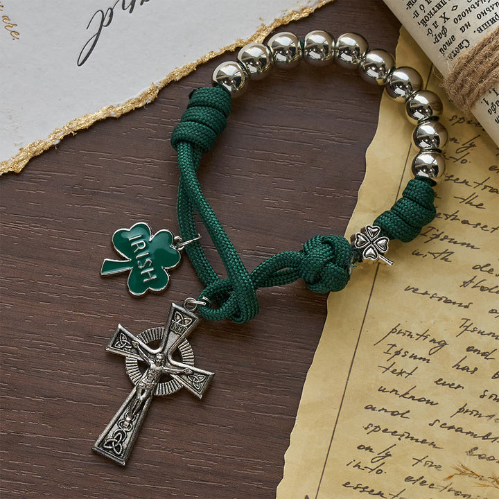 Christianartworkshop Irischer Segensrosenkranz aus Paracord mit keltischem Kruzifix - image 4