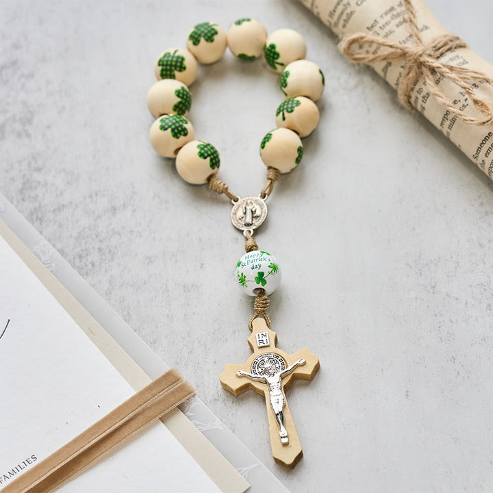 Christianartworkshop Irischer Rosenkranz aus Holz im Taschenformat – Geschenk zum St. Patrick's Day - image 5