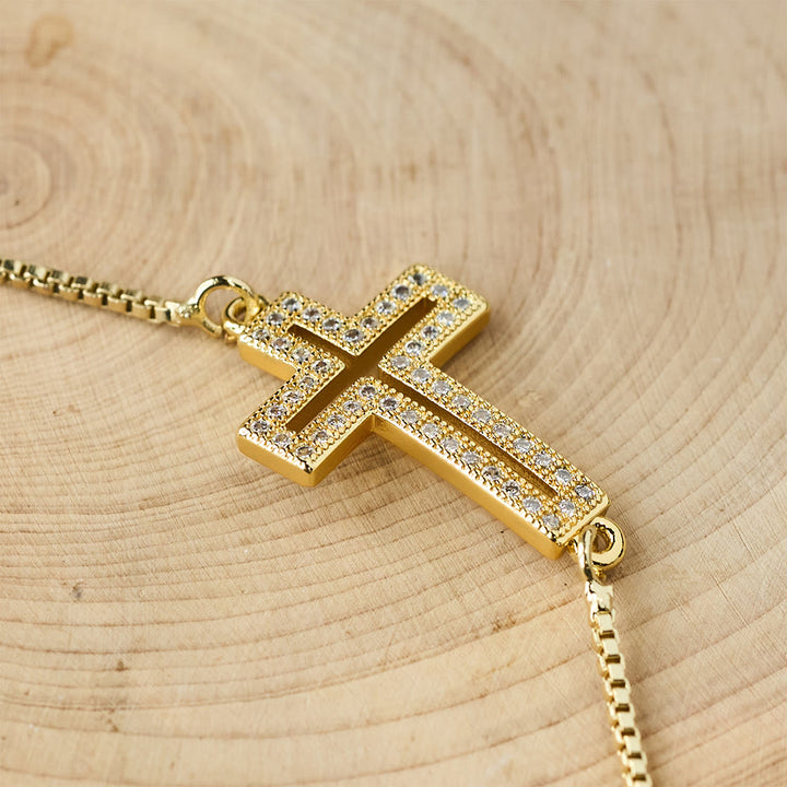 Christianartworkshop Armband mit Kreuz aus goldenem/silbernem/schwarzem Zirkon: Verkörpere die Anmut des Kreuzes - image 2