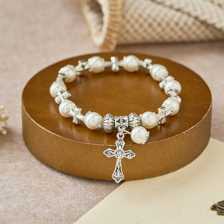 Christianartworkshop Silbernes Perlenarmband mit Kreuzmotiv: Verkörpern Sie die Gnade der andächtigen Besinnung - Weiß - image 0