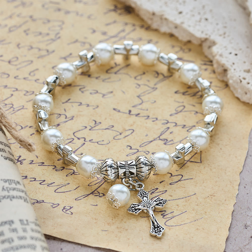Christianartworkshop Silbernes Perlenarmband mit Kreuzmotiv: Verkörpern Sie die Gnade der andächtigen Besinnung - image 4