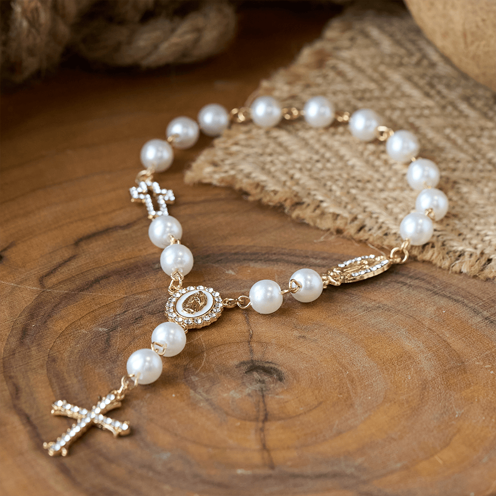 Eleganter weißer Rosenkranz mit Zirkonkreuz von Christianartworkshop : Ein zeitloses Symbol der Andacht und Gnade - image 2