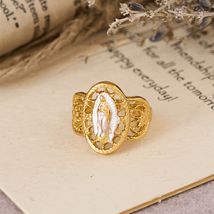 Christianartworkshop Aufwendig gearbeiteter Marienring mit durchbrochenem Muster: Drei Farbvarianten für zeitlose Verehrung - Rosa (Passend für US-Größen 6-9) - image 10