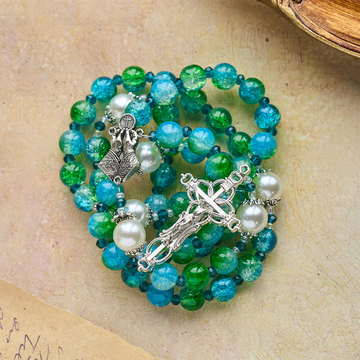 Christianartworkshop Rosenkranz aus blau-grünem Glas mit betenden Händen und Kruzifix - image 7
