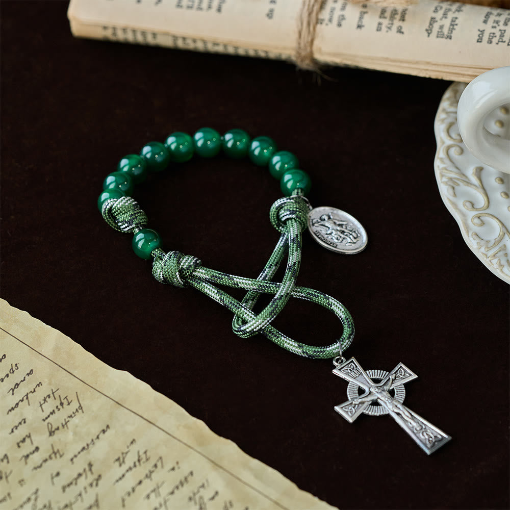 Christianartworkshop Osterrosenkranz aus grünem Aventurin mit Anhänger des Heiligen Michael und keltischem Kreuz - image 2