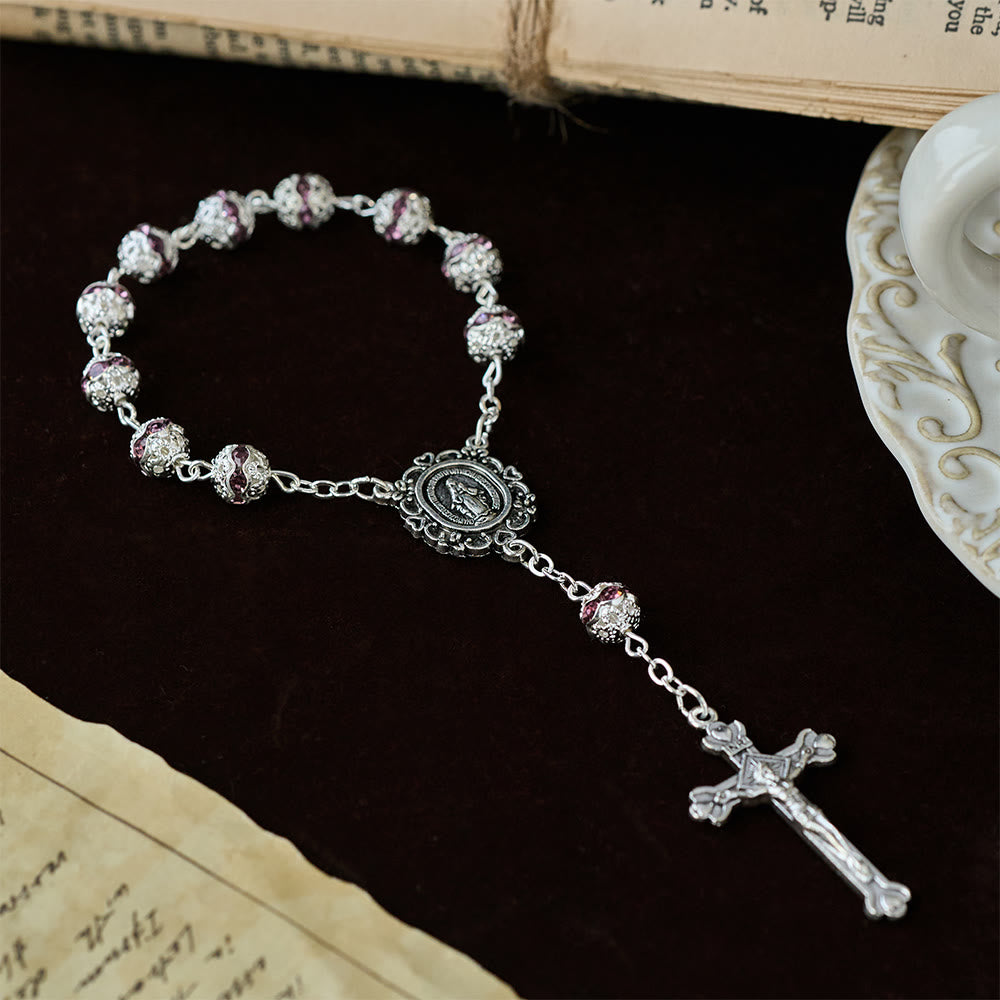 Funkelnder Rosenkranz mit Marienmedaille von Christianartworkshop : Symbol des Glaubens und der Gnade - image 10
