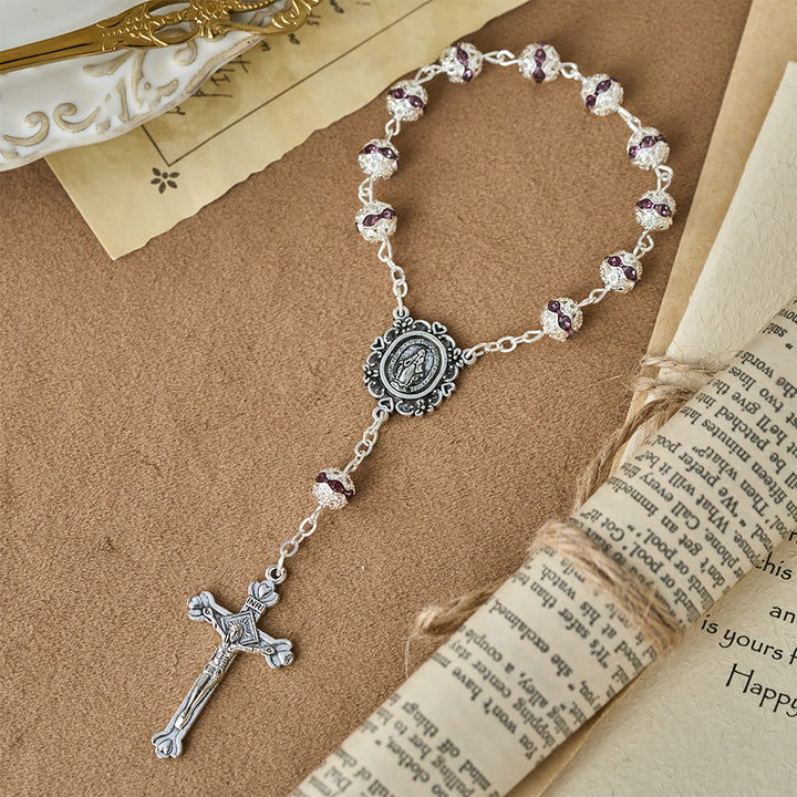 Funkelnder Rosenkranz mit Marienmedaille von Christianartworkshop : Symbol des Glaubens und der Gnade - Lila - image 9