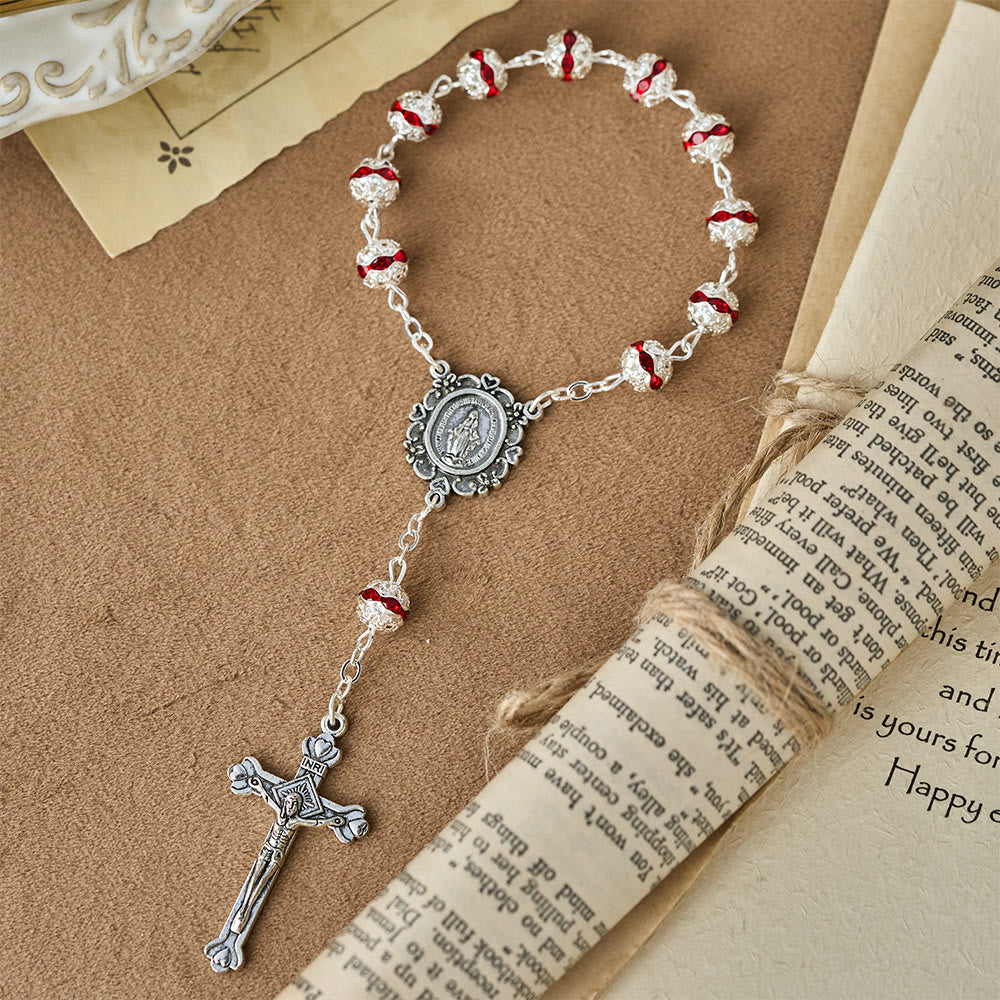 Funkelnder Rosenkranz mit Marienmedaille von Christianartworkshop : Symbol des Glaubens und der Gnade - Rot - image 6