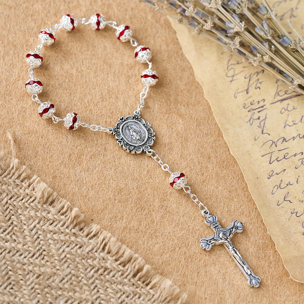 Funkelnder Rosenkranz mit Marienmedaille von Christianartworkshop : Symbol des Glaubens und der Gnade - image 7