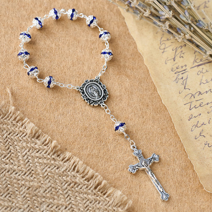 Funkelnder Rosenkranz mit Marienmedaille von Christianartworkshop : Symbol des Glaubens und der Gnade - image 13