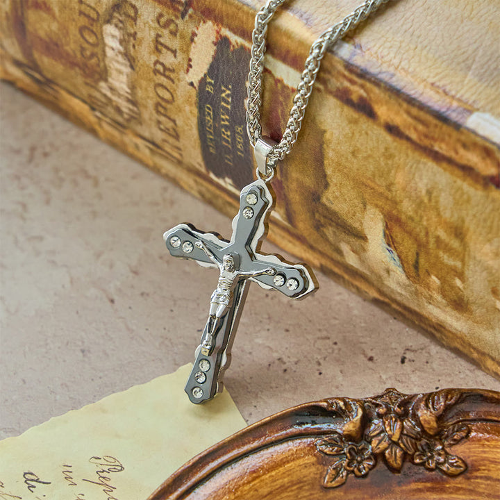 Christianartworkshop Blau/Silberne, detailreich gestaltete Kruzifix-Halskette: Ein heiliges Accessoire für Andacht - image 9
