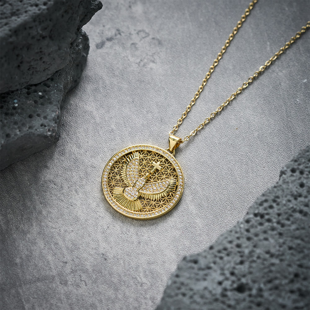 Christianartworkshop Halskette mit himmlisch funkelnder Taube des Heiligen Geistes: Ein strahlendes Symbol des Glaubens - image 5