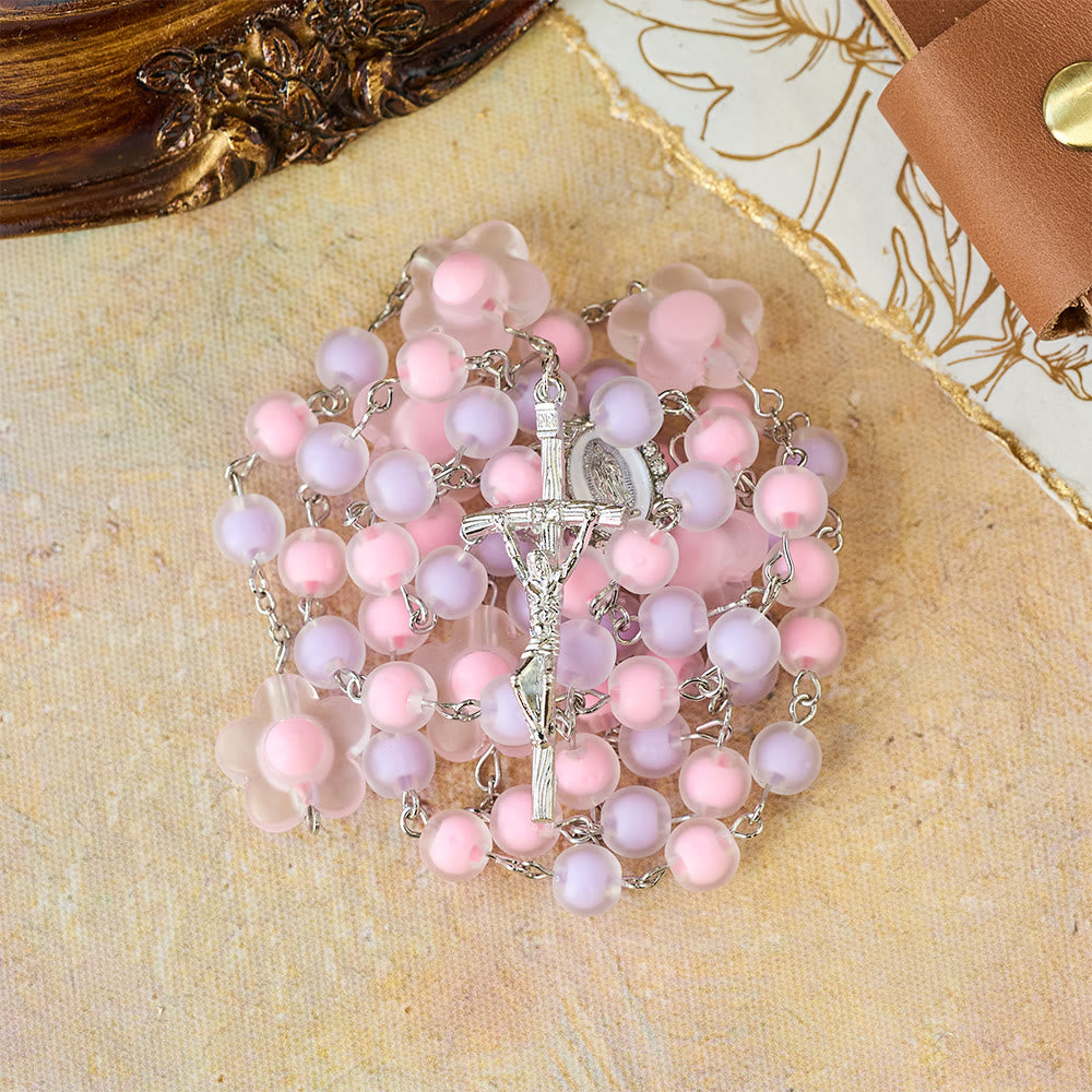 Christianartworkshop Rosenkranz mit pastellfarbenen Perlen und floralem Muster: Ein Symbol marianischer Reinheit und Glauben - Unsere Liebe Frau und das Kruzifix - image 0