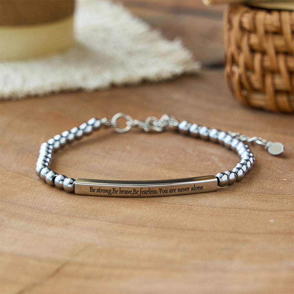 Christianartworkshop Armband mit gravierten Perlen „Stärke & Mut“: Ein Symbol göttlicher Stärke und göttlichen Mutes - Sei stark. Sei mutig. Sei furchtlos. - image 3
