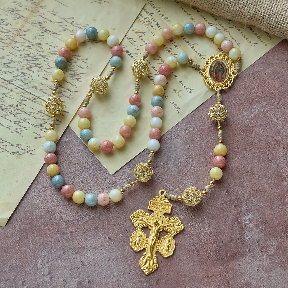 Christianartworkshop Rosenkranz in Pastellfarben mit Goldfiligran: Medaillon-Design „Unsere Liebe Frau“ aus Emaille - image 2