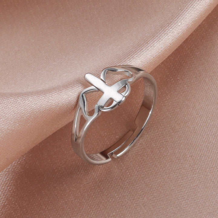Christianartworkshop Ring mit Kreuz- und Herzausschnitt: Ein Symbol für Christi Liebe und treue Hingabe - image 2