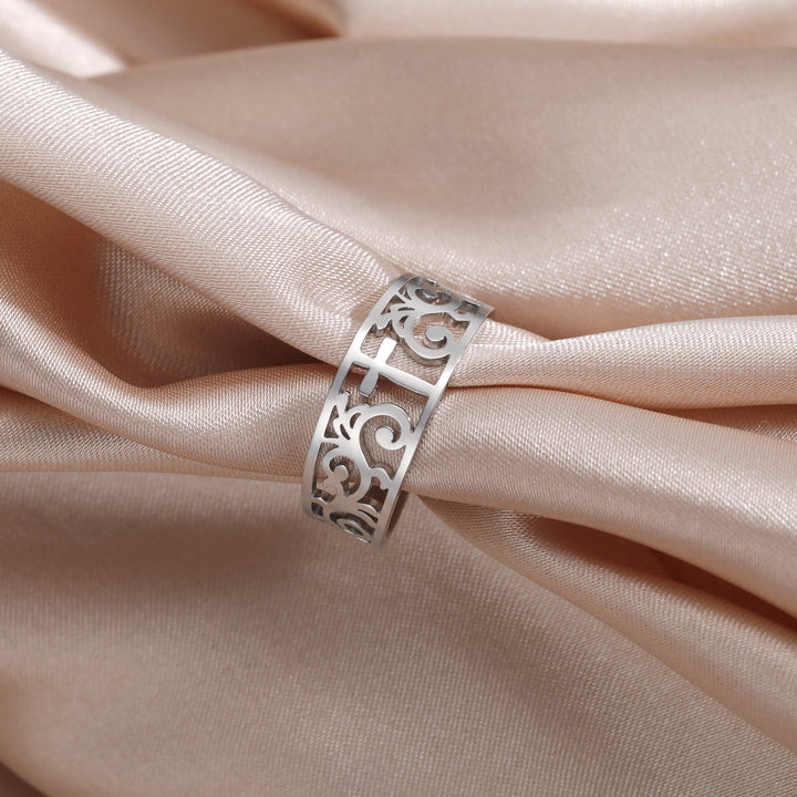 Christianartworkshop Ring mit filigranem Kreuzausschnitt: Ein Symbol für Christi unvergängliche Gnade - Silber (Geeignet für US-Größen 8 - 9) - image 1
