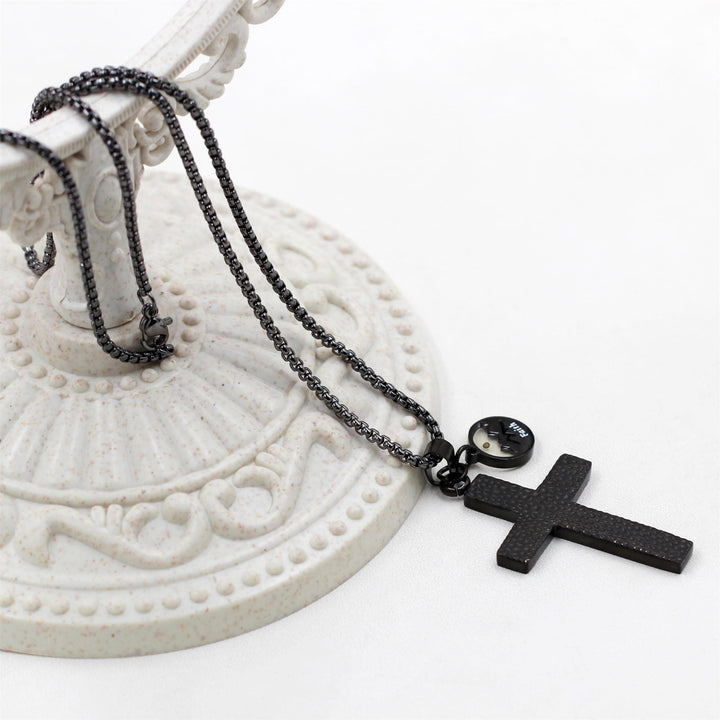 Christianartworkshop Senfkorn-Halskette mit strukturiertem Kreuz: Metallische Anhänger als spirituelle Erinnerung - image 5