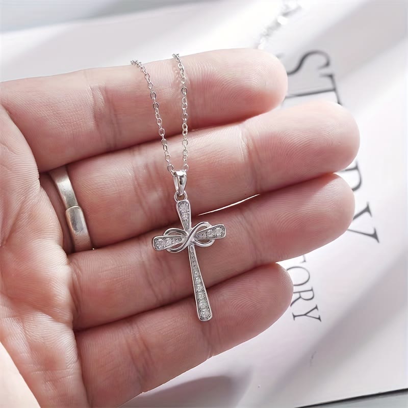 Christianartworkshop Unendlichkeitskreuz-Zirkon-Halskette: Ein Symbol für Christi ewige Liebe - image 5